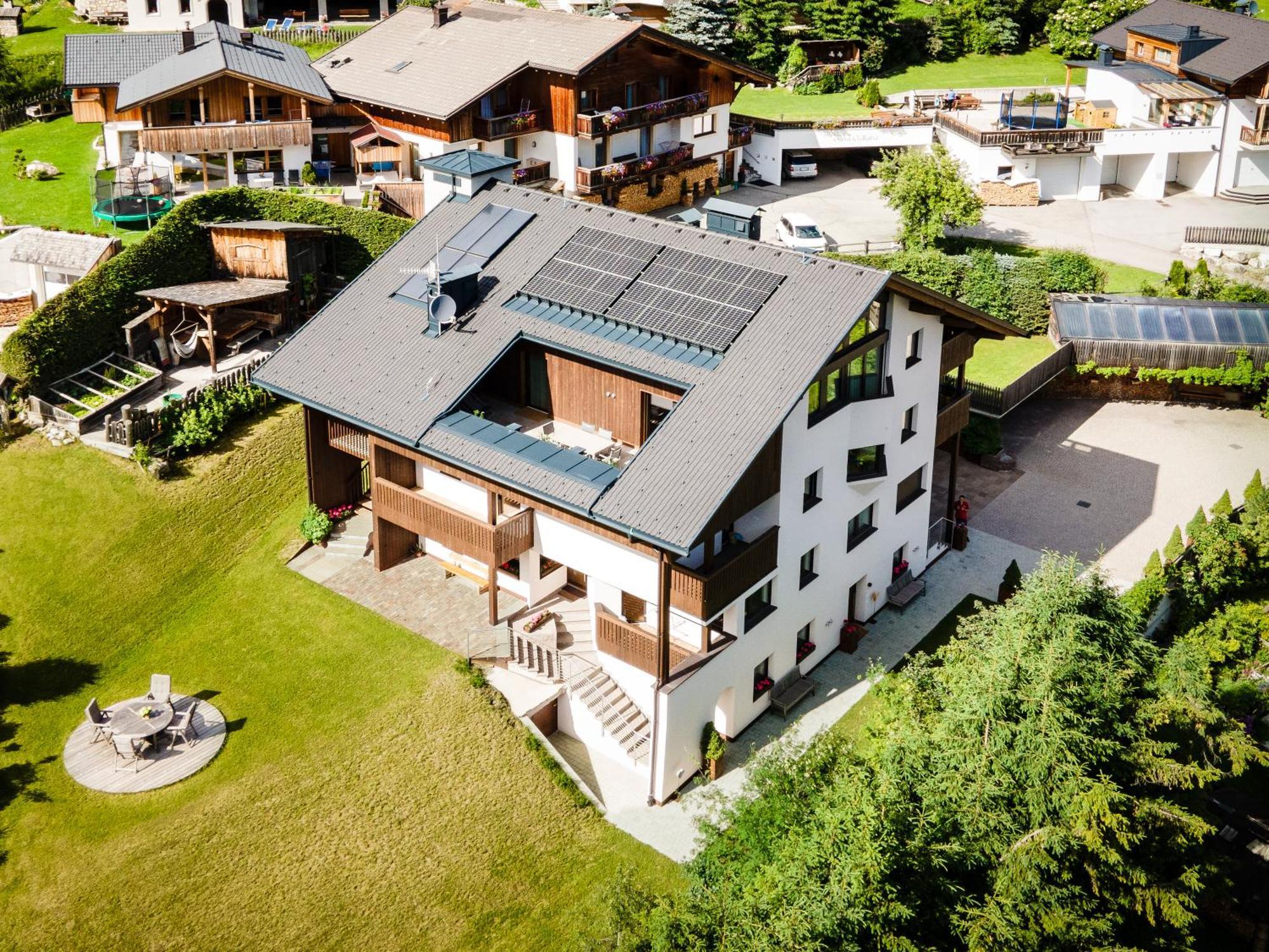Apartment Ciasa Laoi San Cassiano  Buitenkant foto