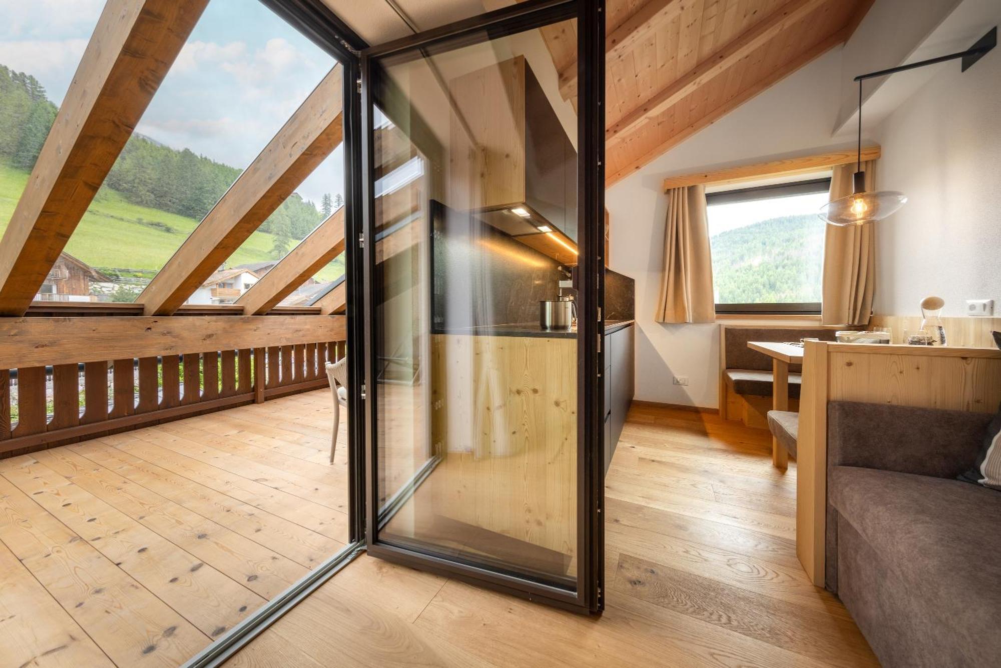 Apartment Ciasa Laoi San Cassiano  Buitenkant foto