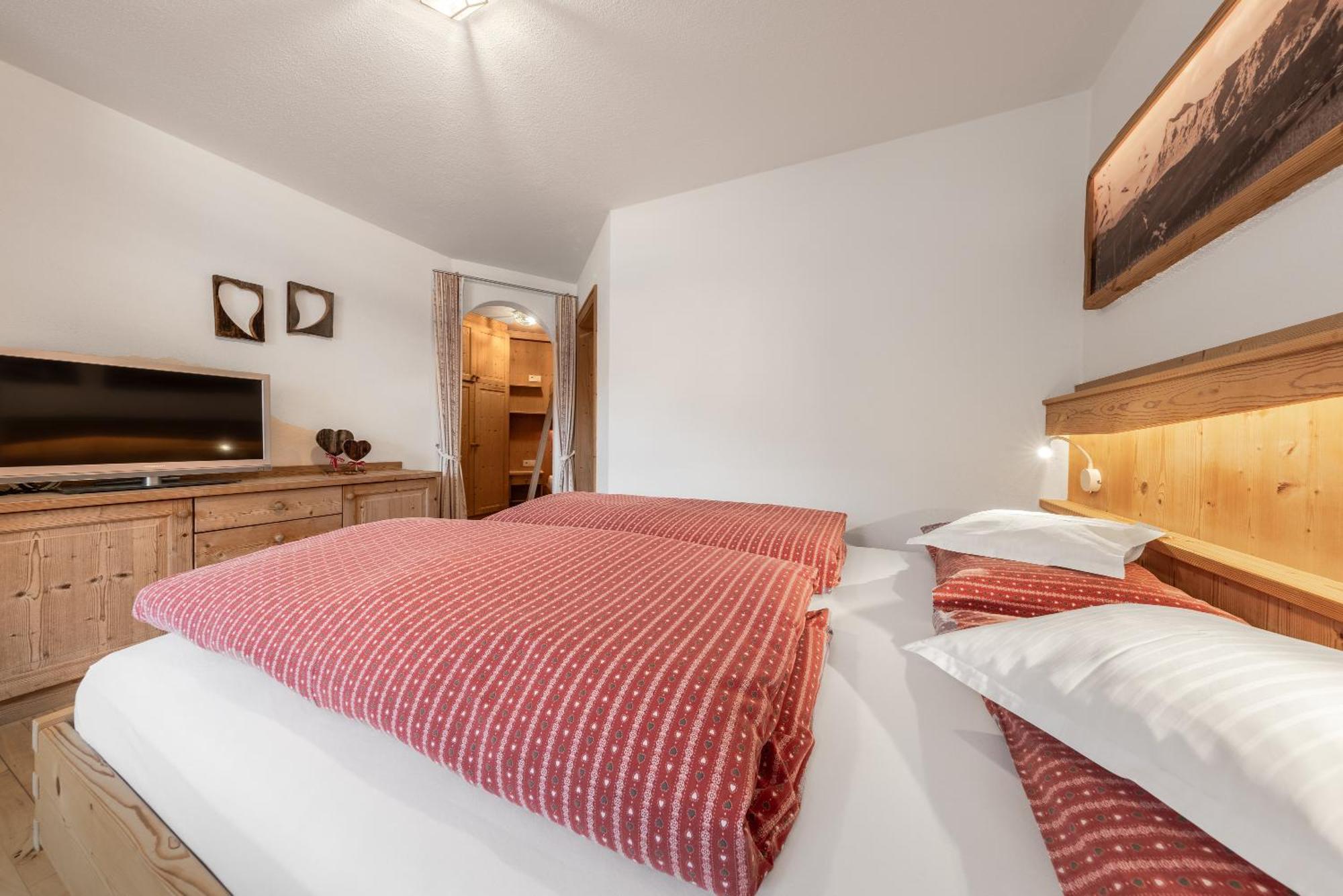 Apartment Ciasa Laoi San Cassiano  Buitenkant foto